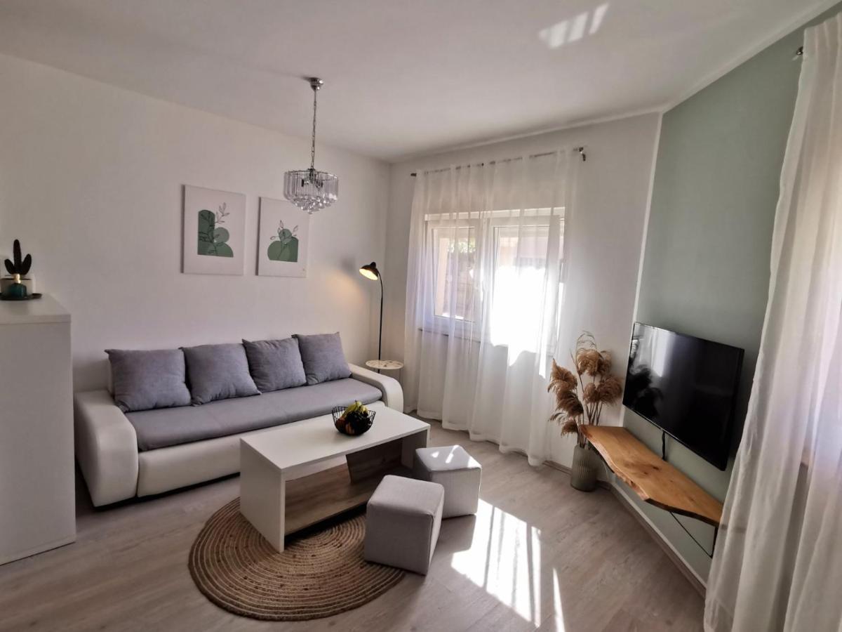Apartman Teo Medulin Exteriör bild